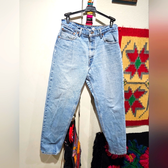 Vintage Levi's 550 Relaxed Fit/ Tapered Leg Jeans 34x32